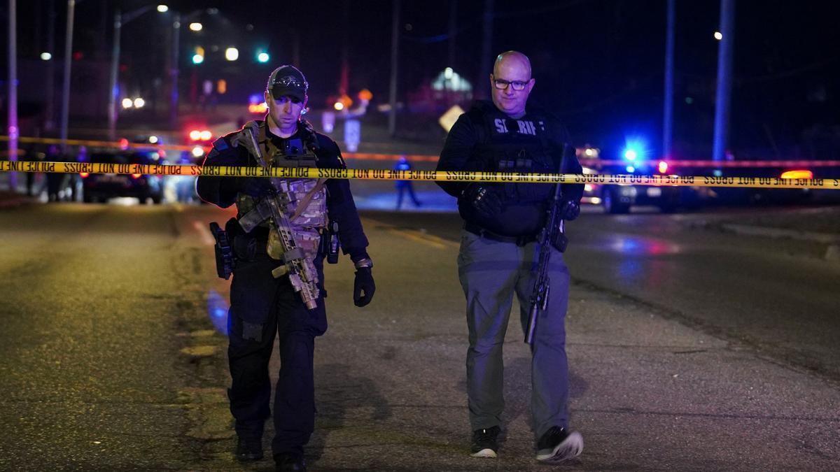 Police officers respond to a shooting at Michigan State University