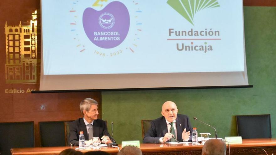 José M. Domínguez y Diego Vázquez presentan los actos del aniversario de Bancosol.