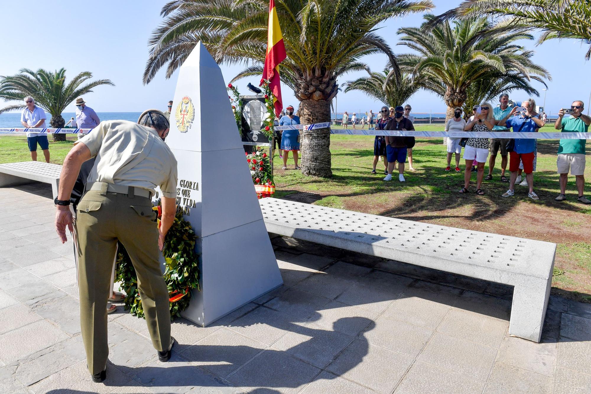 Acto de homenaje a los paracaidistas caídos en acto de servicio entre 1965 y 1979 en Maspalomas