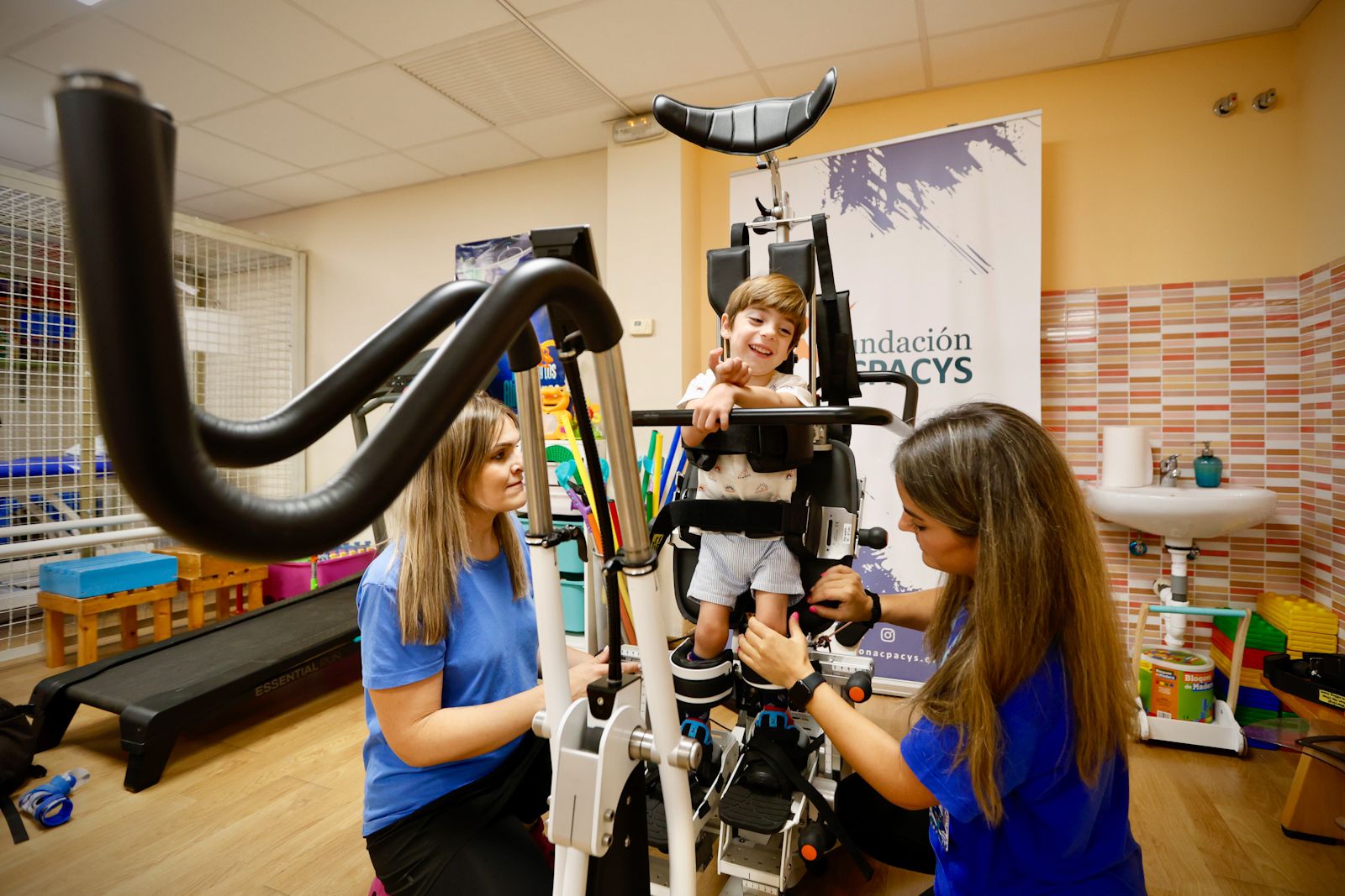 El centro Acpacys instala su primer Innowalk pediátrico