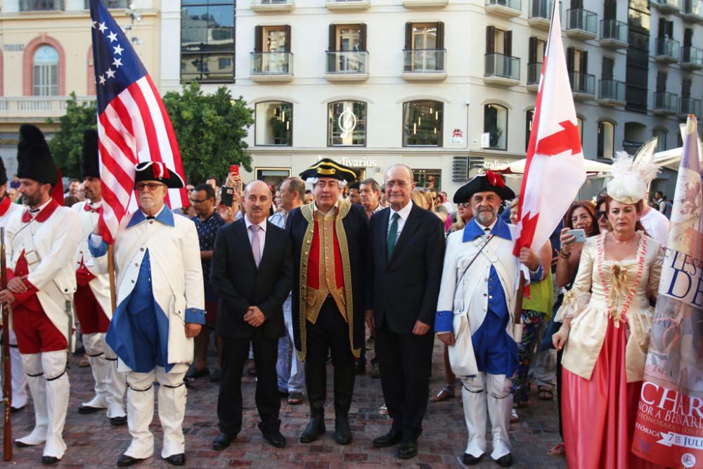 El pueblo de Macharaviaya celebra cada año el 4 de julio. Este viernes, el desfile que sirve para reconocer a la figura del ilustre macharatungo Bernardo de Gálvez, recorrió las calles del centro des