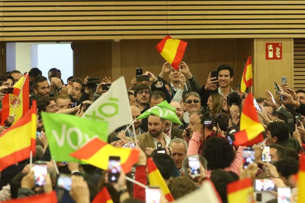 Mitin de Abascal en Córdoba