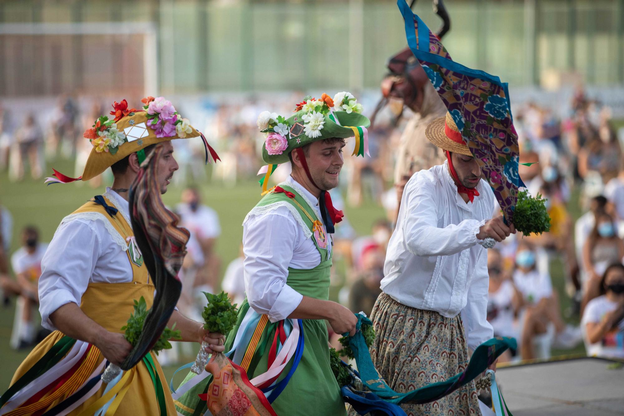 Los 'Cossiers' de Montuïri danzan con el lema: "Facem bulla, però amb seny"