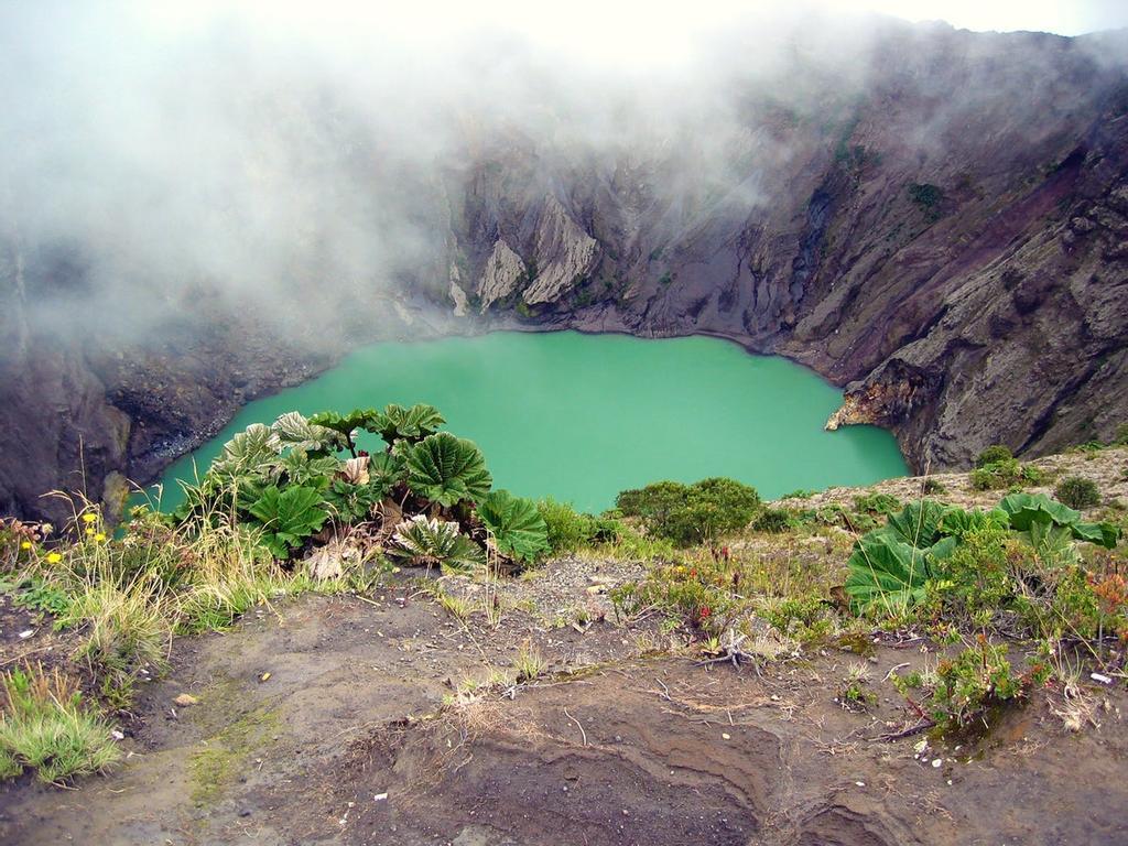  Volcán Irazú, Costa Rica