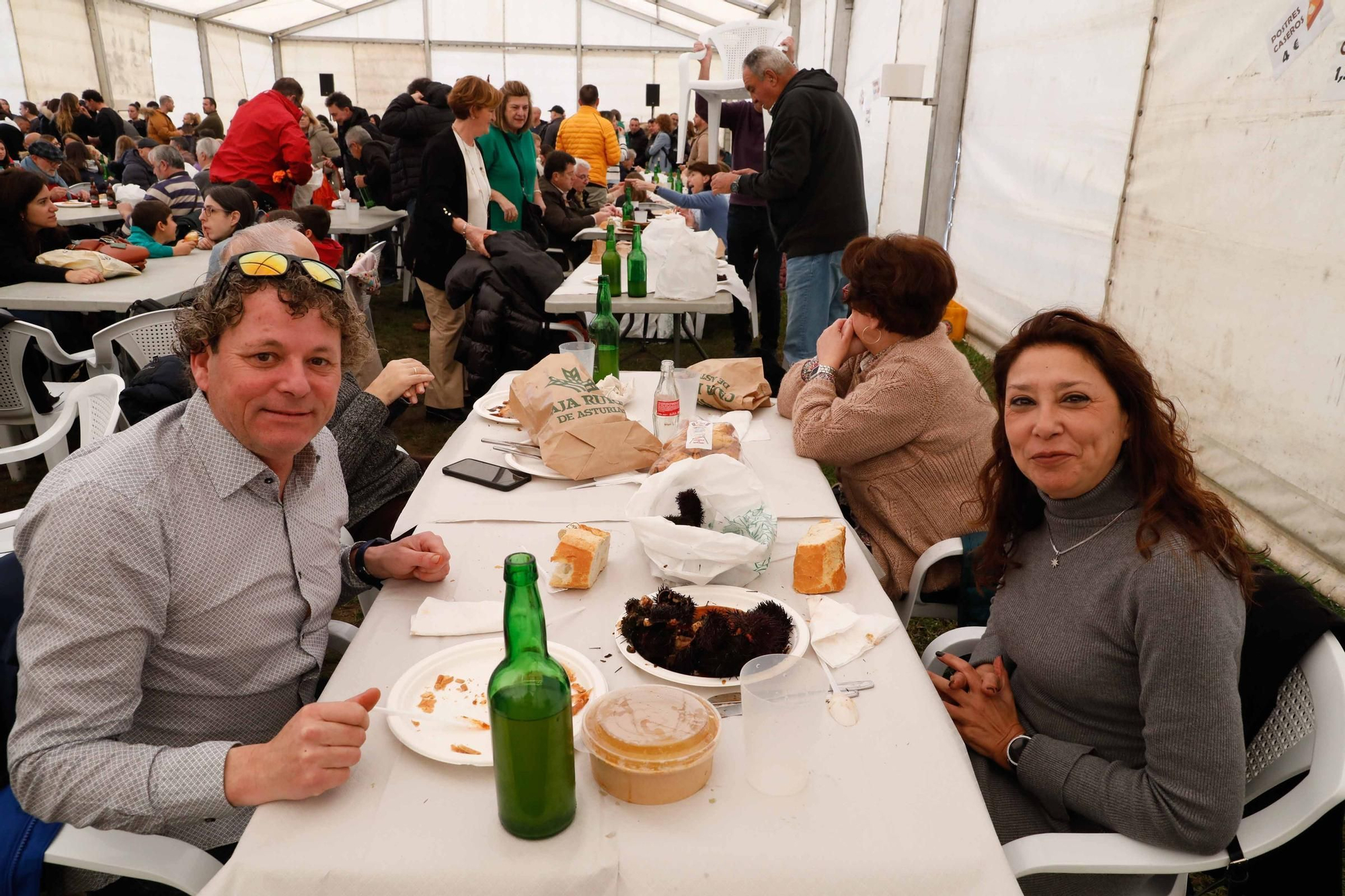 EN IMÁGENES: Así ha sido el festival del oricio de Bañugues