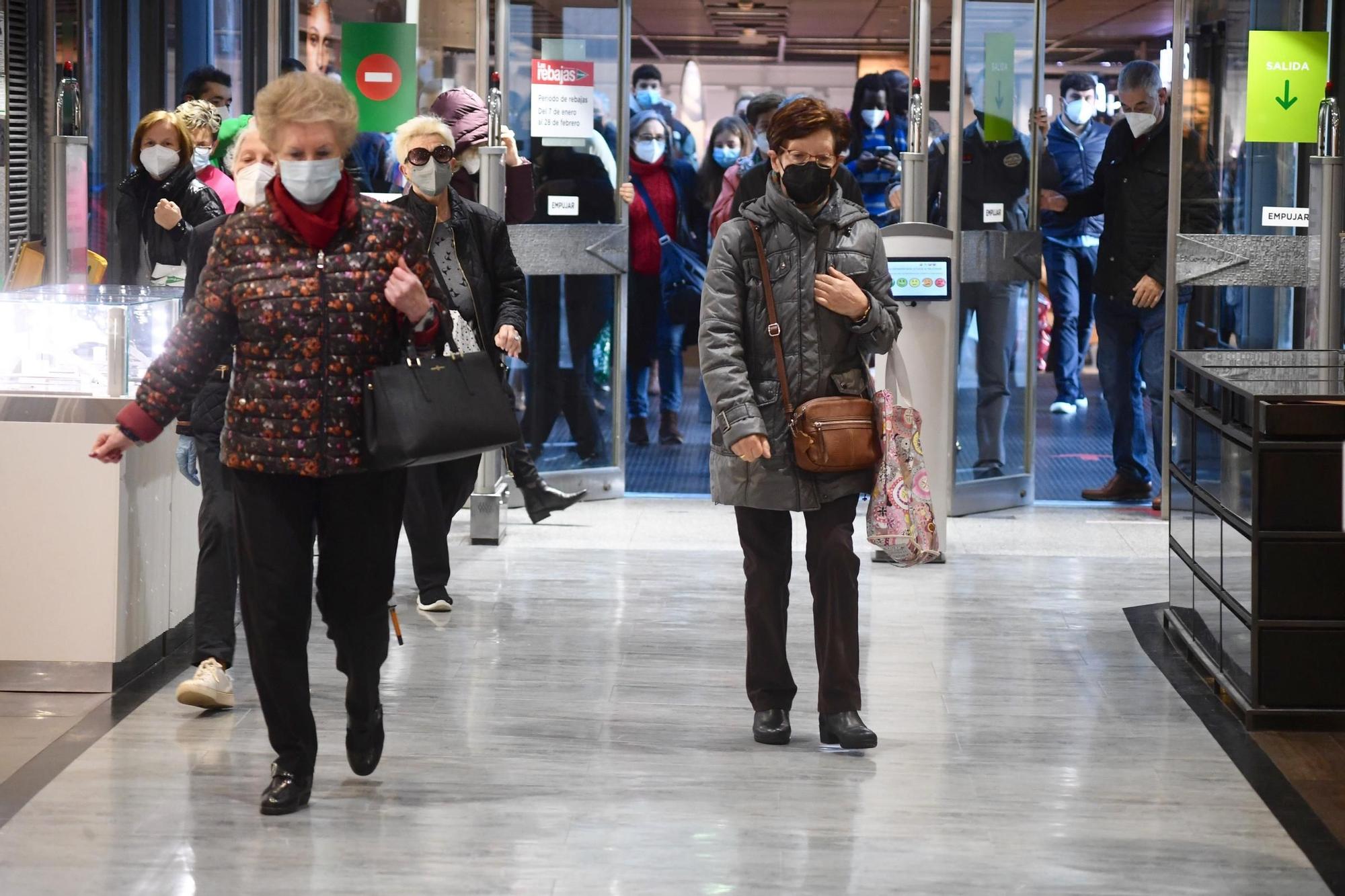 Las rebajas en A Coruña y el tirón de siempre del primer día