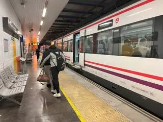 Un centenar de pasajeros afectados por una avería en un tren de la línea Sevilla-Málaga