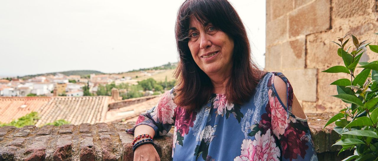 Consuelo López encabeza la candidatura a la alcaldía de Podemos en Cáceres.