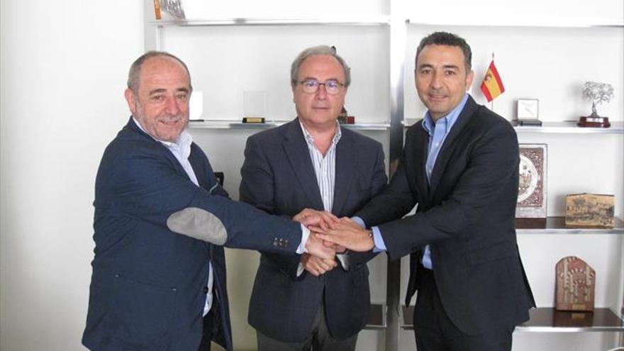 Makro se incorpora a CECO