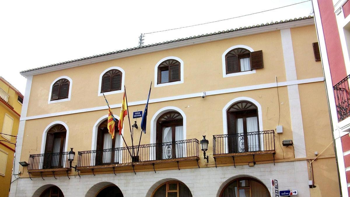El PSOE de Callosa d’en Sarrià exige al Ayuntamiento que publique las analíticas del agua y refuerce la transparencia informativa