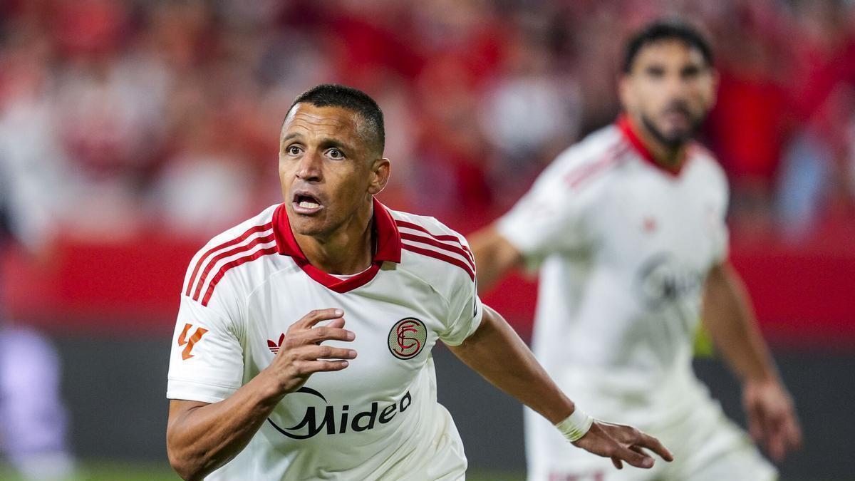 Alexis se rinde a la afición del Sevilla tras la victoria frente a la Real Sociedad: "La energía del Sánchez-Pizjuán es diferente"