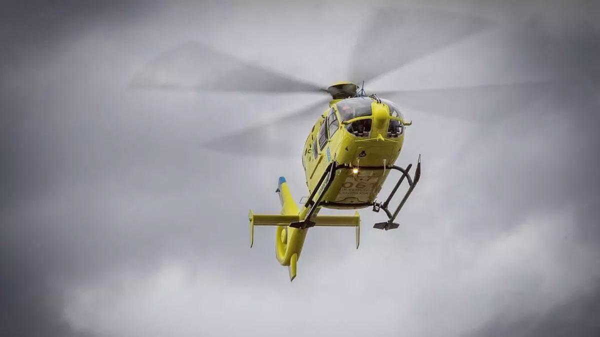 Helicóptero del 061.
