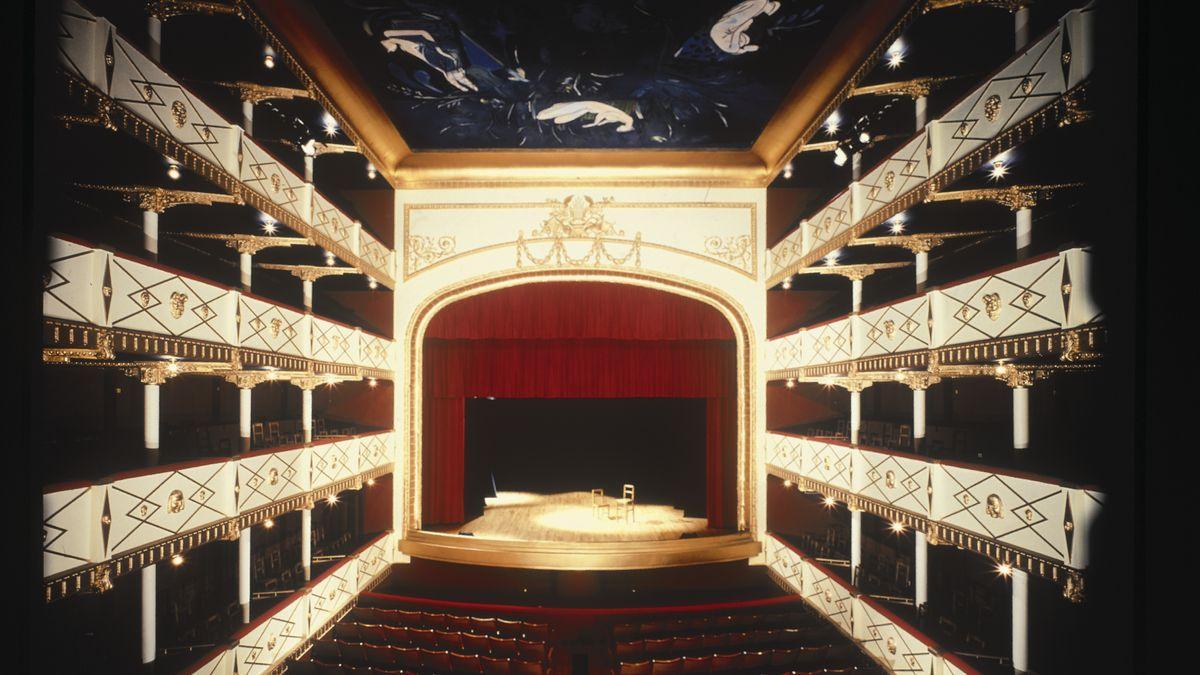 Teatro Reina Sofía de Benavente.