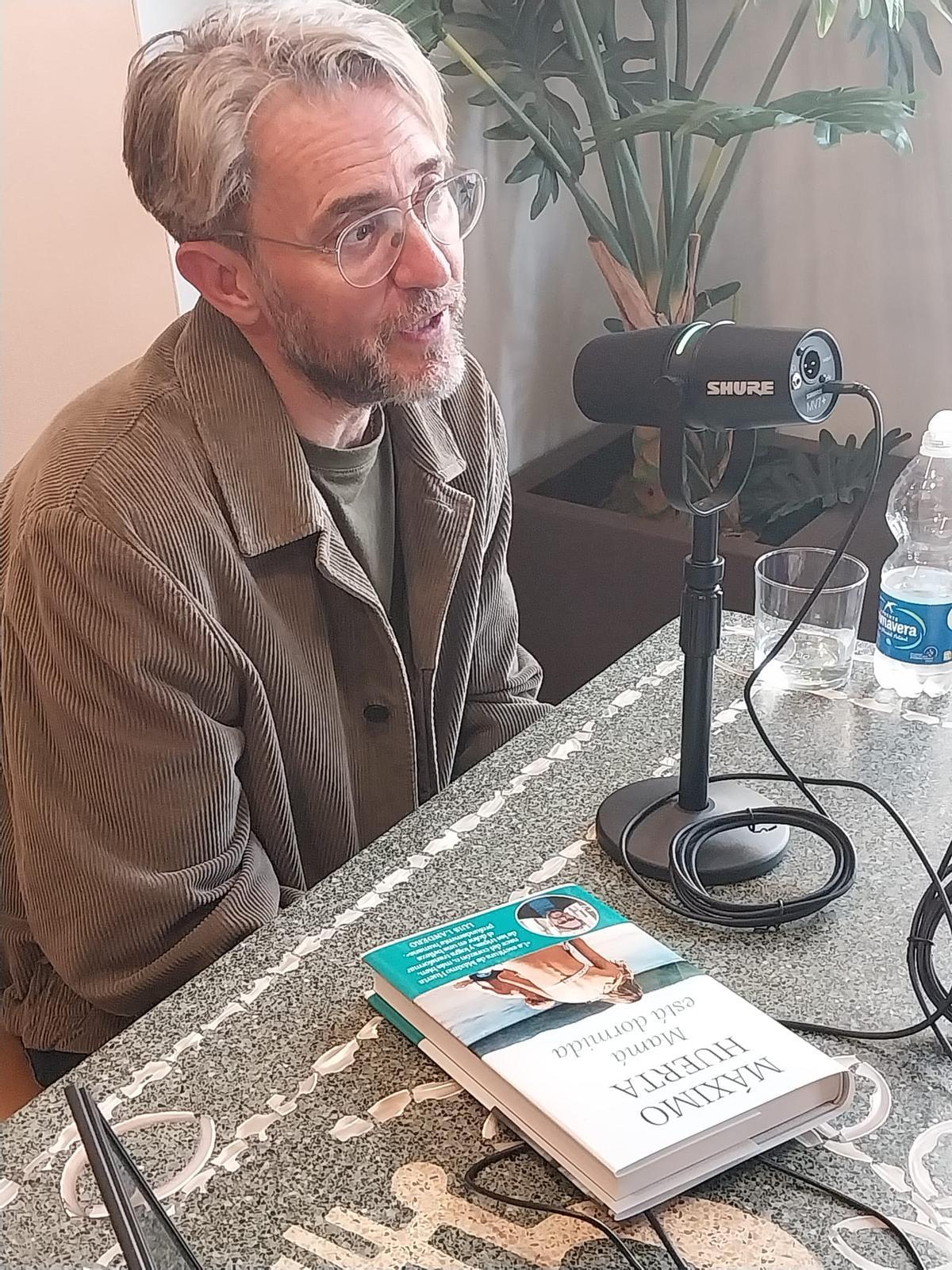 El escritor, Máximo Huerta, durante su participación en el podcast.