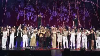 La gala ‘Catalunya aixeca el teló’ desafía el edadismo y reivindica la importancia del musical teatral