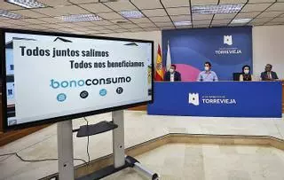 Torrevieja destina un millón de euros en bonos para reactivar el consumo local