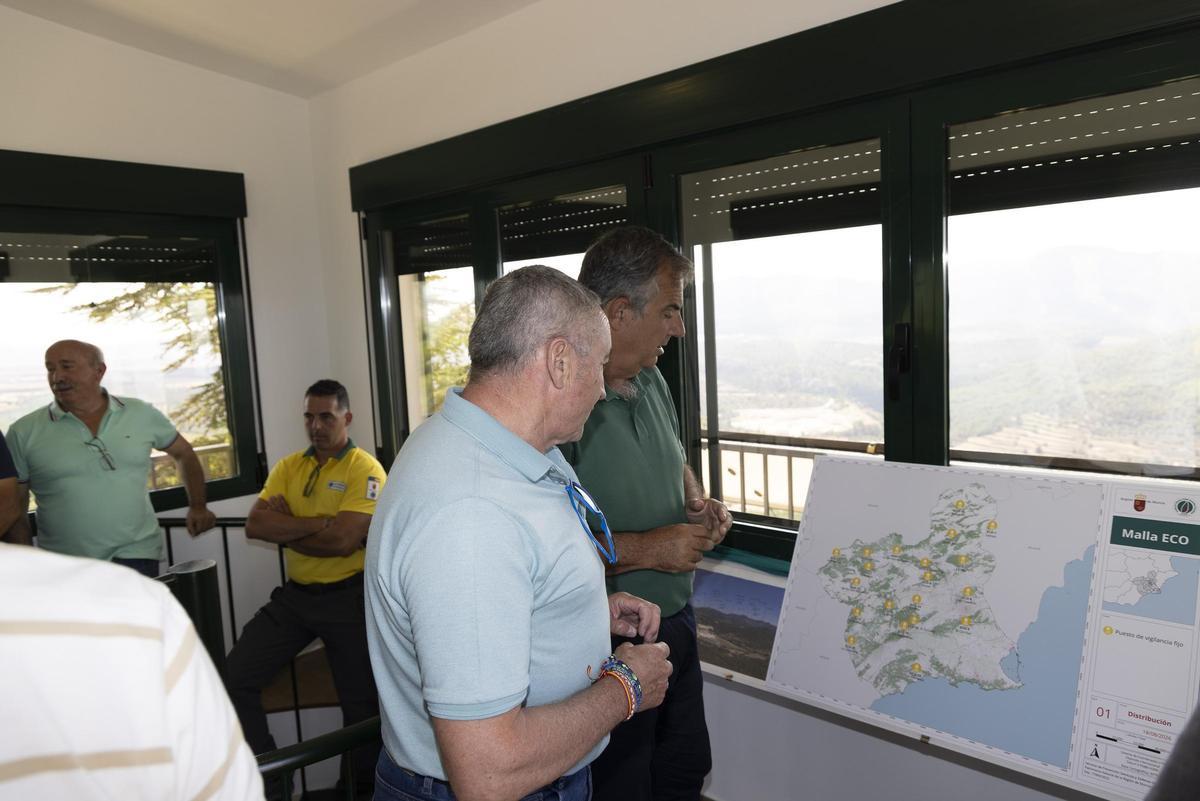 Interior de la torre de vigilancia