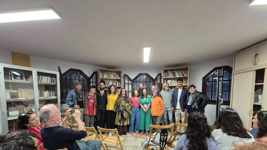 La poeta Teresa Gubern llevará la voz de Canarias al Poetry Slam nacional: un grito de magua y silbo que conquista el escenario