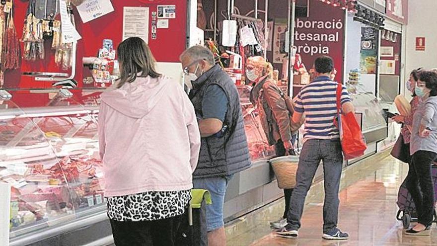 Obligan a usar mascarilla en el mercado de vinaròs