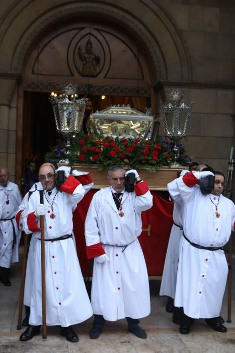 Las procesiones de Viernes Santo de Gijón se quedan sin salir.