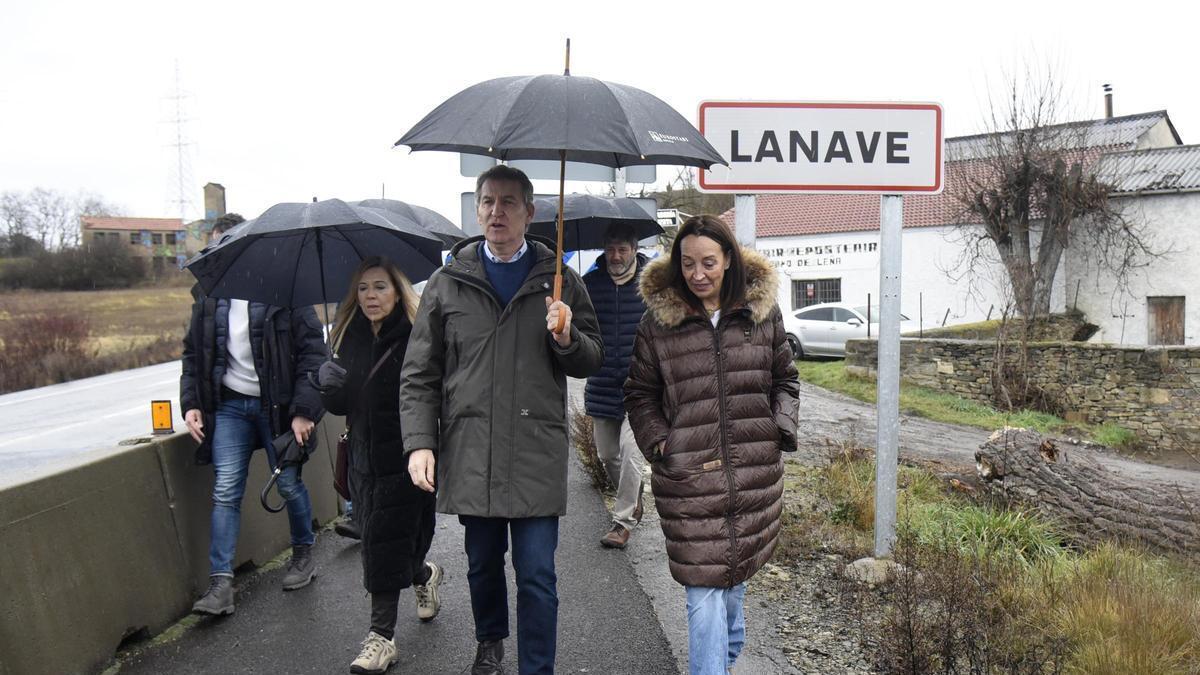 Feijóo insta a Sánchez a decidir "si está con el separatismo o con los presidentes autonómicos"