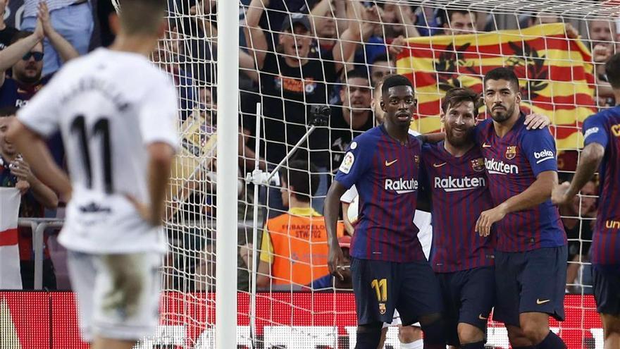 El Barça se da un festín para acceder al liderato (8-2)