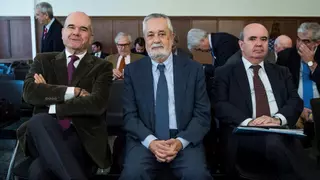 La Audiencia eleva su choque con el Constitucional por el caso ERE a la UE y paraliza la revisión de las sentencias