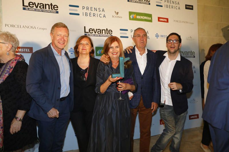 Asistentes al photocall de los Premios Levante-EMV Prensa Ibérica