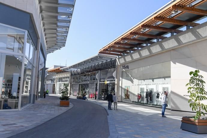 Inauguración del Centro Comercial Alisios - La Provincia