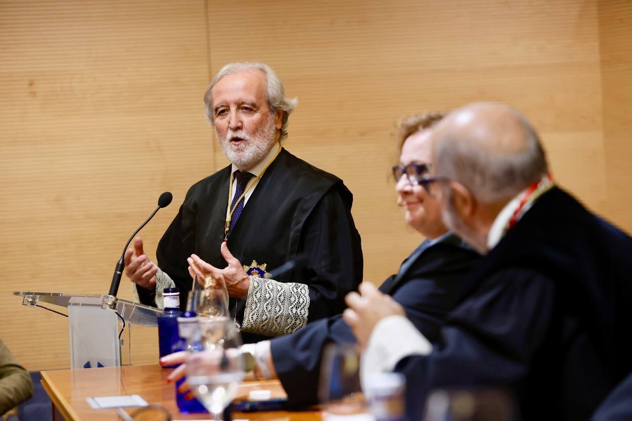 El Colegio de la Abogacía de Córdoba distingue a los magistrados del Supremo Juan Ramón Berdugo y Pedro José Vela