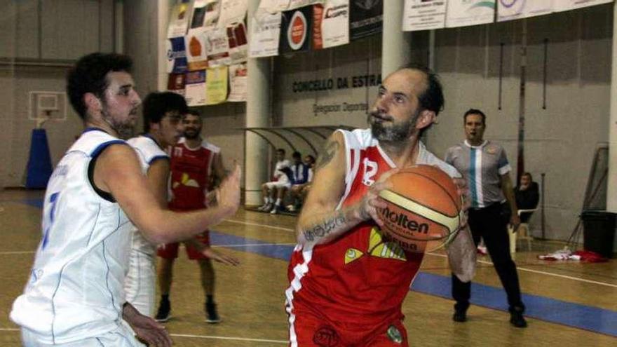 Diego Pardal, en un partido reciente. // Bernabé