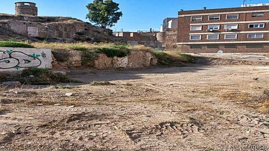 El Ayuntamiento saca a subasta cuatro solares en la Morería Baja