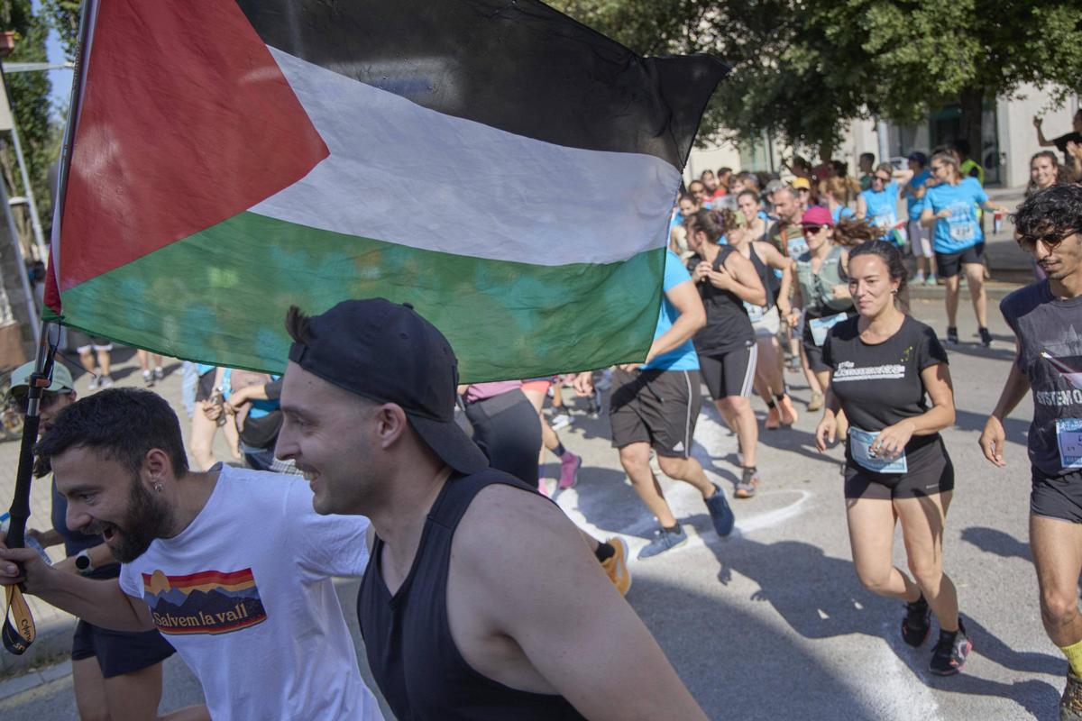 Les imatges de la 1a Cursa Antiracista de Salt i Girona