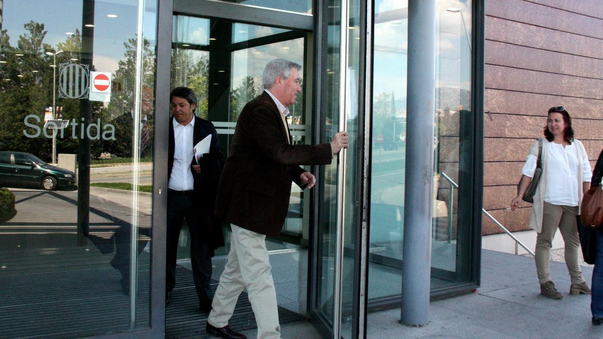 José Manuel Piedrafita, exconcejal de Sabadell y exdirector de Mercavallès, saliendo del Juzgado de Terrassa