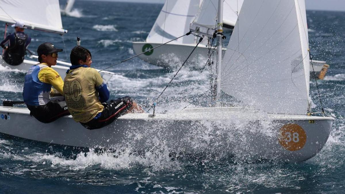 Los canarios Gustavo del Castillo y Samuel Hutton, bronce en su primer mundial de Snipe