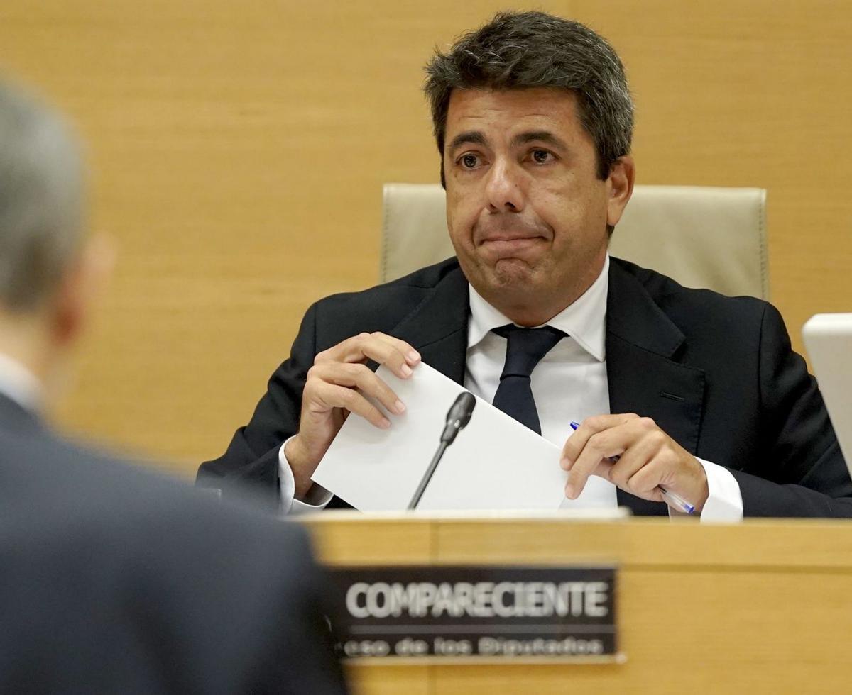 Mazón afronta tres hores de tensió sense aclarir els buits del 29-O