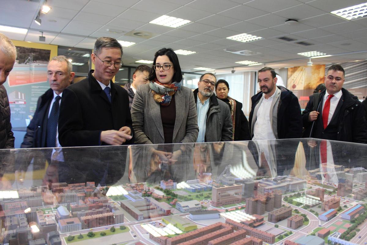 Visita del embajador Chino en España, Yao Jing, a Mieres y Langreo en diciembre de 2024