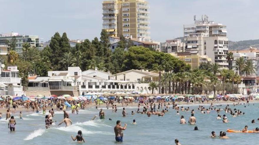 Una imagen de la playa en Benicàssim.