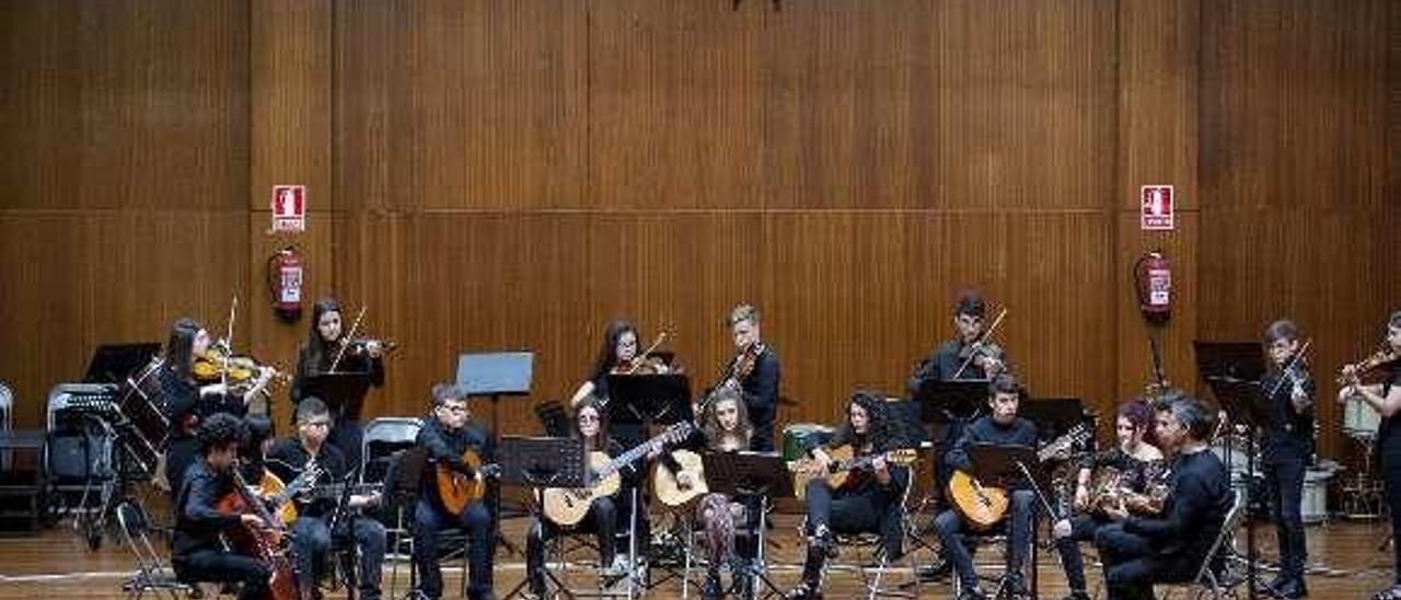 Concierto solidario de alumnos del Conservatorio. // Brais Lorenzo