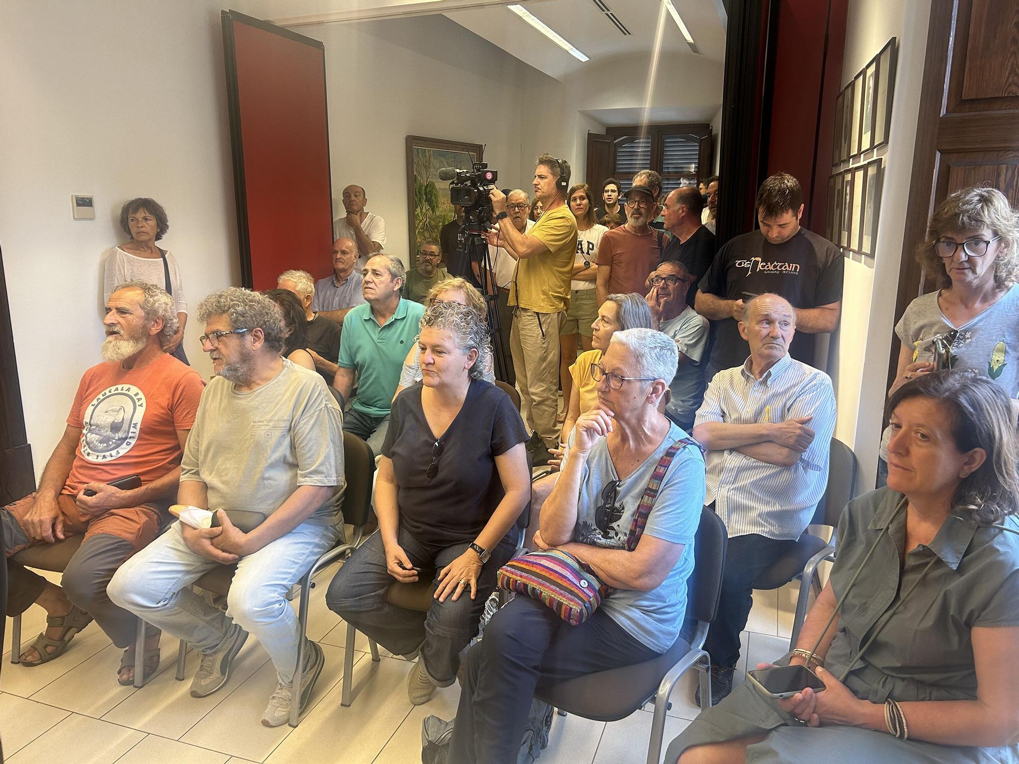 Las imágenes del pleno de Binissalem