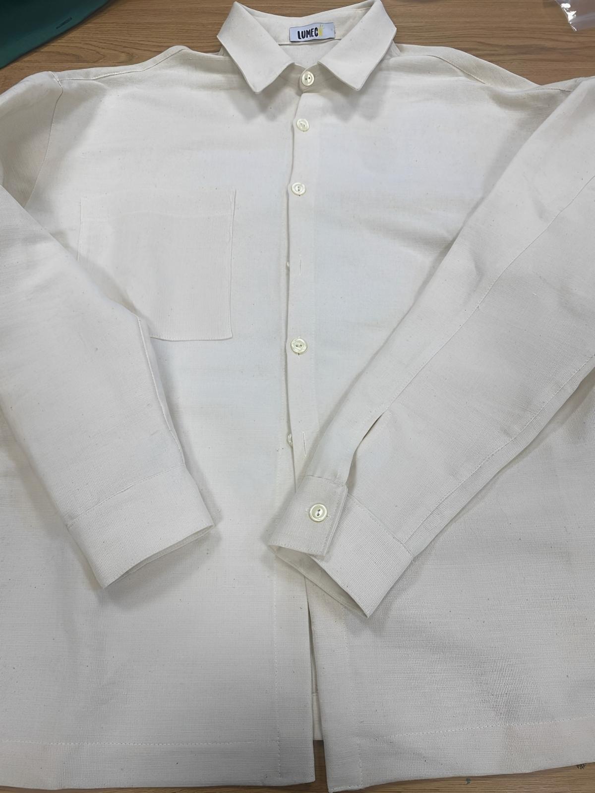 Camisa de liño clara de Lumecú