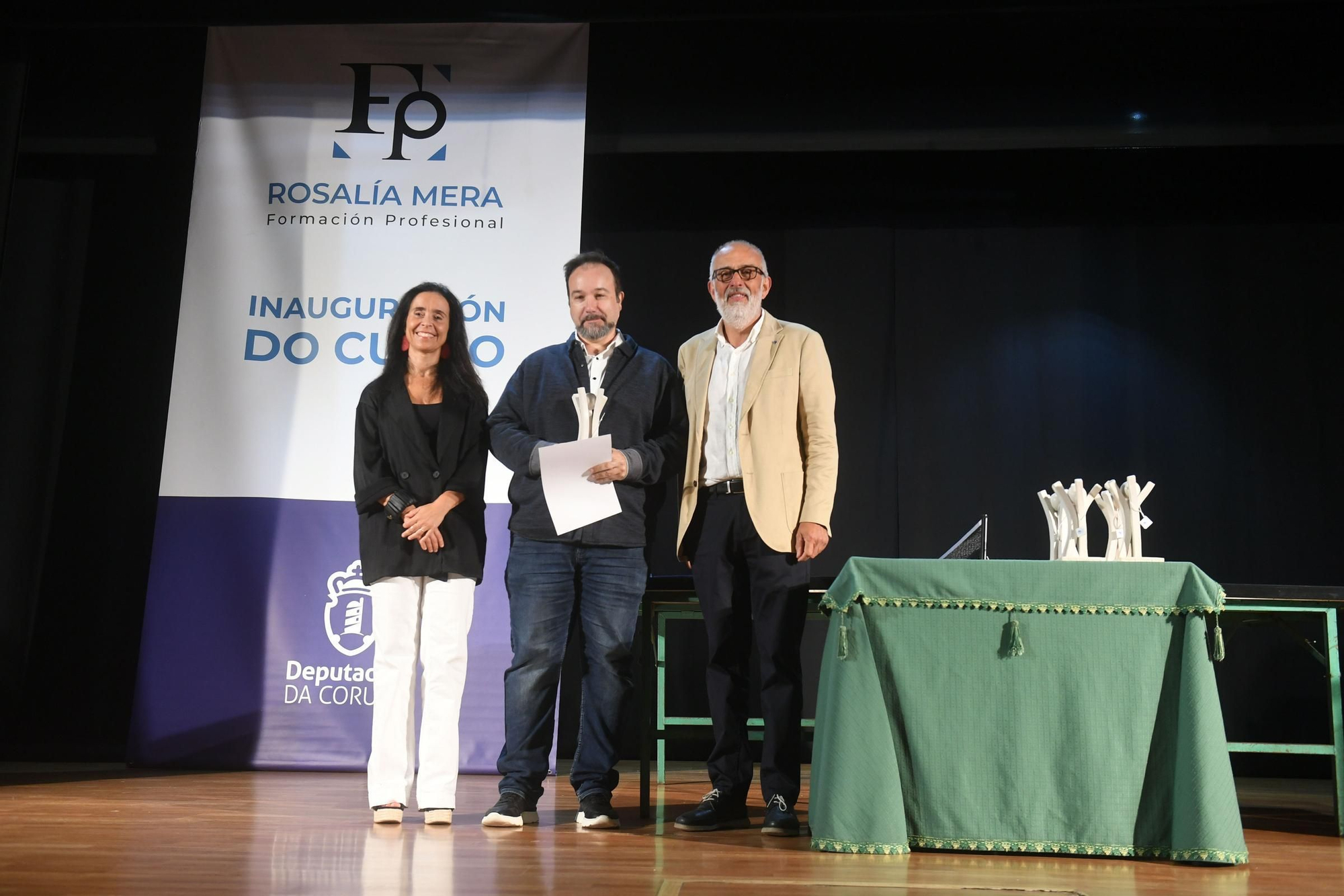 Primer día del curso 2024-25 en el IES Rosalía Mera de A Coruña