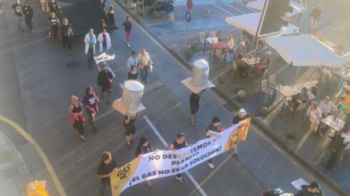 Participantes en la protesta.