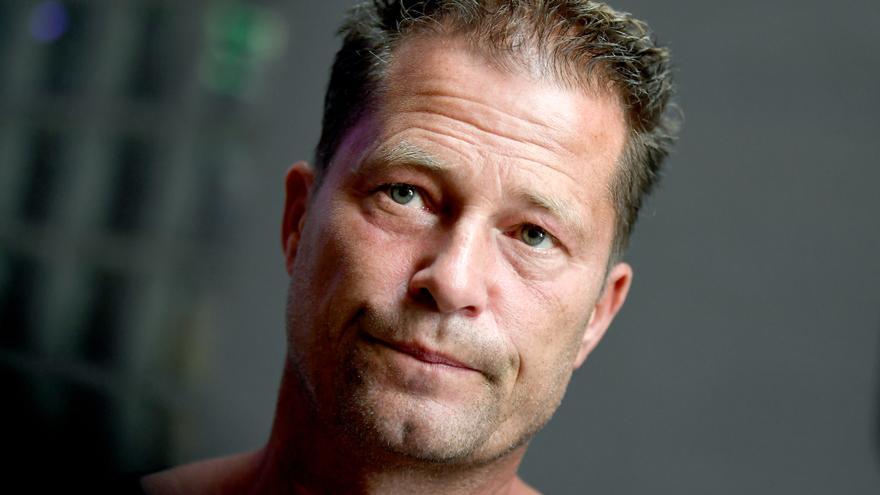 &quot;Kreativer und angenehmer Mann&quot;: Hollywood-Star Mickey Rourke stellt sich nach Vorwürfen schützend vor Mallorca-Freund Til Schweiger