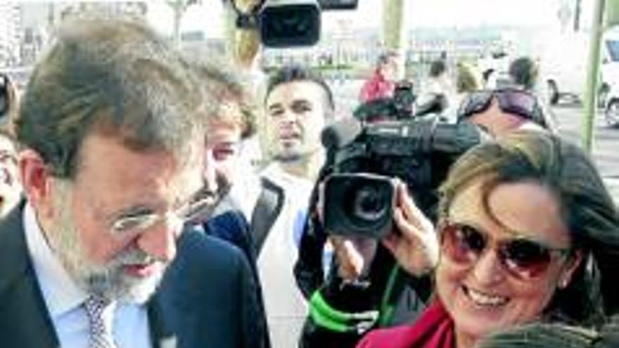 Rajoy garantiza que domará a los mercados a base de confianza