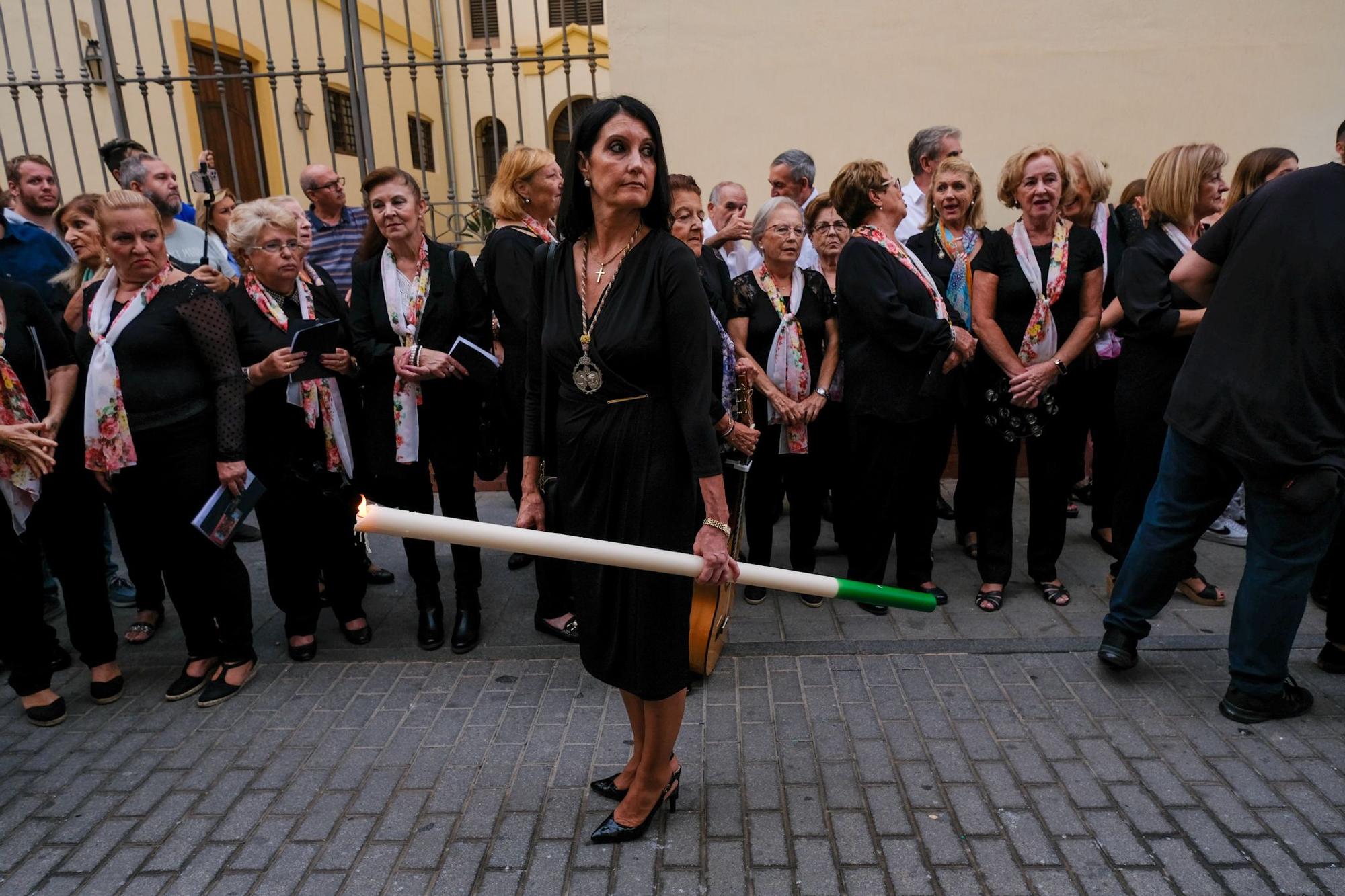 Procesión extraordinaria de la Virgen del Amparo por su 75 aniversario