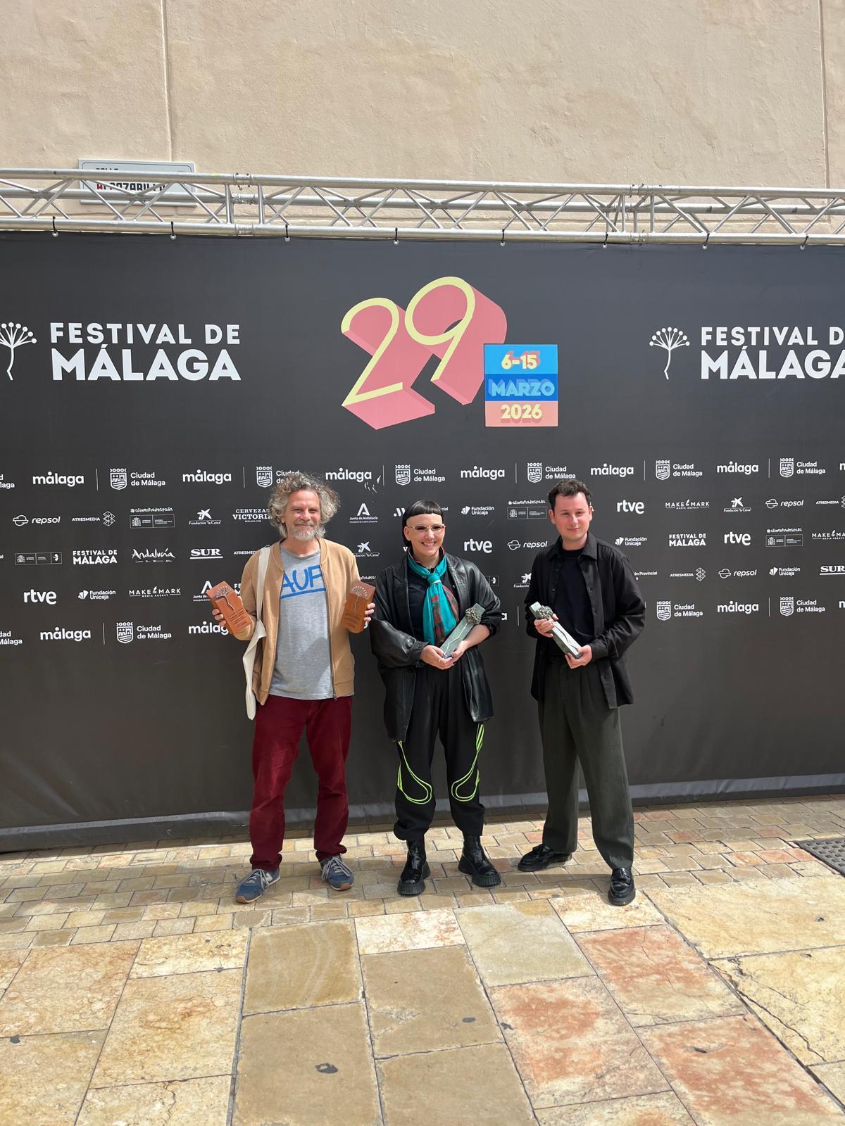 Los cineastas mallorquines Javier García Lerín, Charli Bujosa y Joan Porcel, en el Festival de Málaga con sus premios