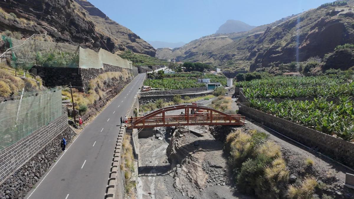Panorámica de una de la pasarela del Barranco de Las Angustias.