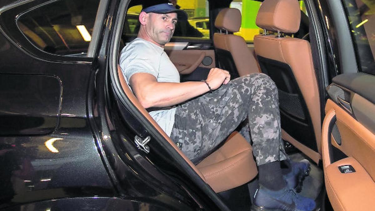 Jémez, el 26 de diciembre, tras aterrizar en Gran Canaria con el pantalón de camuflaje.