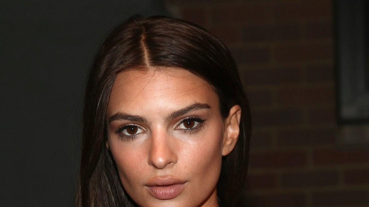 Emily Ratajkowski revoluciona las redes sociales